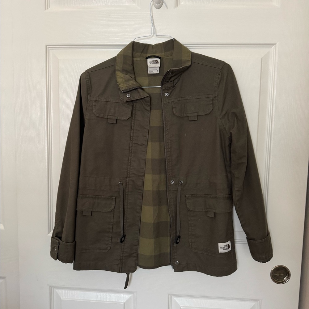 Women’s Olive Green Light Jacket - like new